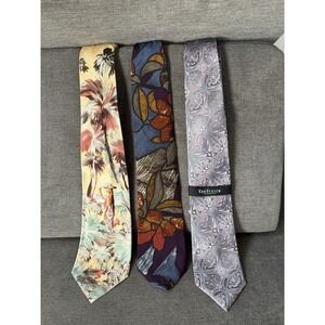 Tommy Bahama Tropical Neck Tie, Van Heusen, International Passport 100%‎ Silk